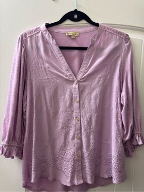 Democracy Lavender Embroidered V-Neck Button Blouse